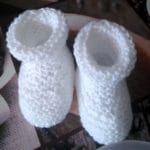 BABYSCHUHE GESTRICKT IN WEISS KAUFEN